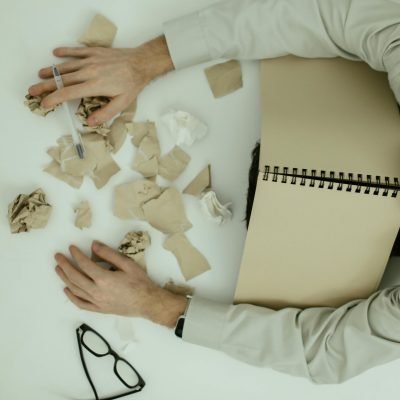 Pourquoi je suis épuisé·e par mon travail